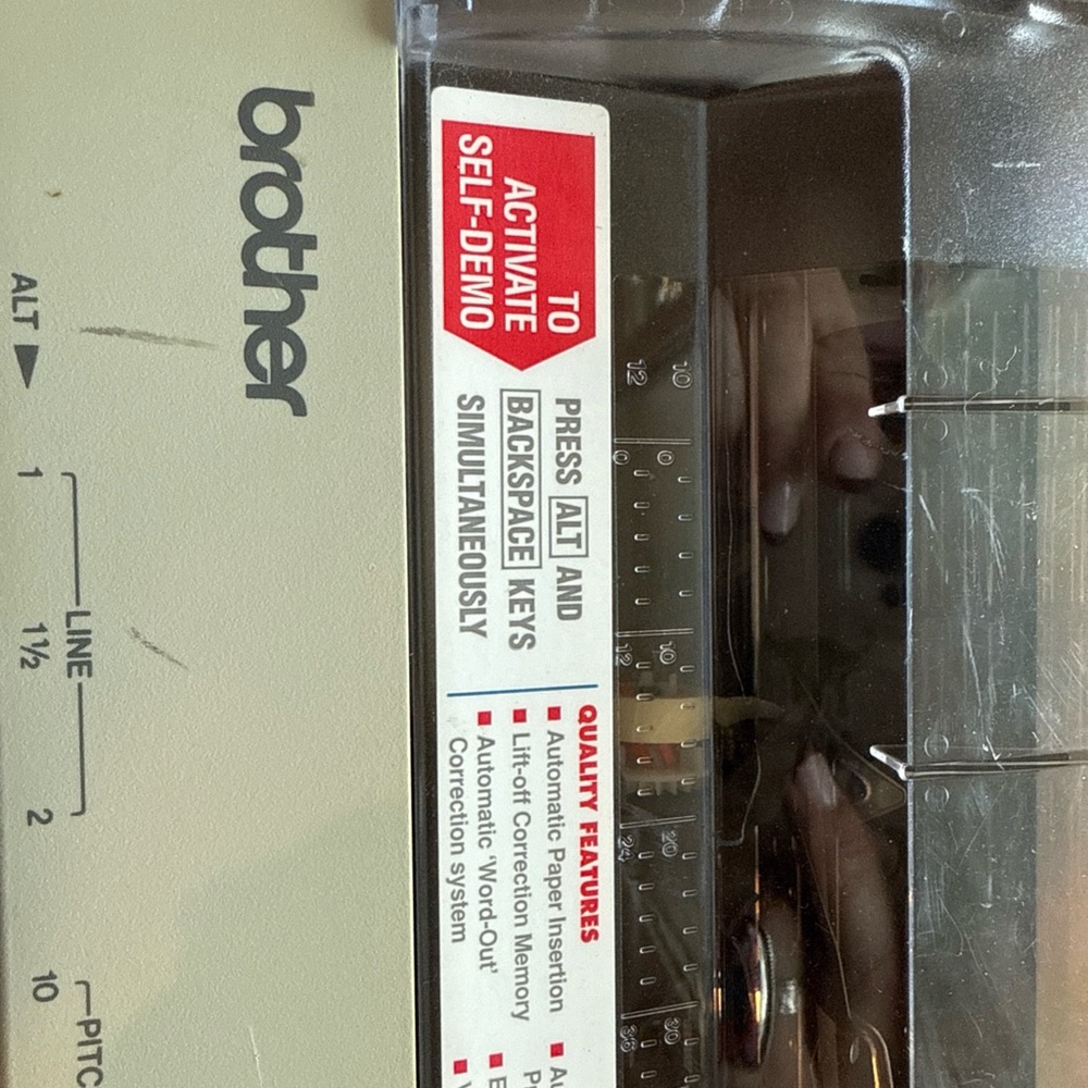 Brother Electronic Typewriter - Light Gray - Picture 4 of 5